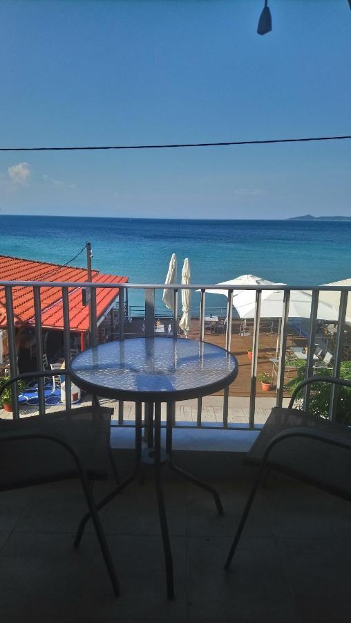 Diolkos Apartement ネア・ローダ エクステリア 写真
