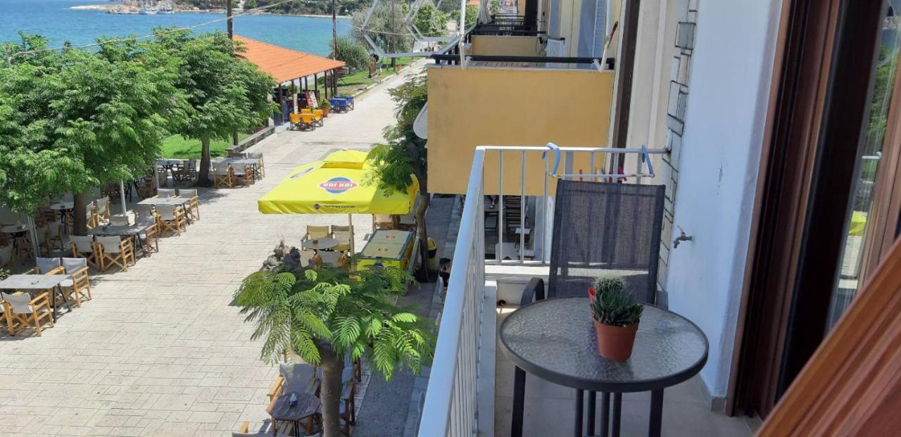 Diolkos Apartement ネア・ローダ エクステリア 写真