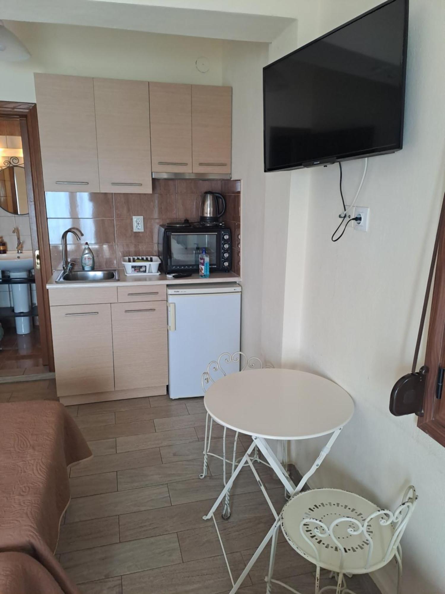 Diolkos Apartement ネア・ローダ エクステリア 写真