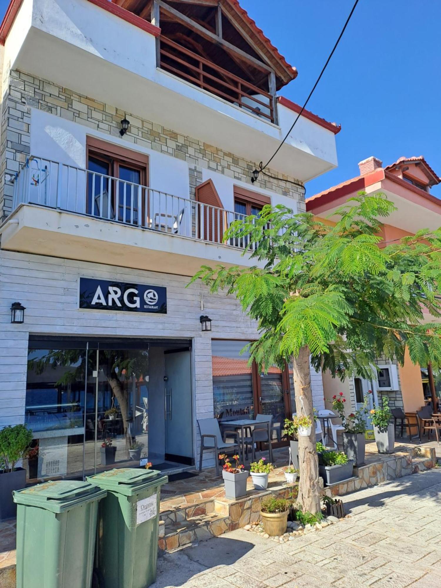 Diolkos Apartement ネア・ローダ エクステリア 写真