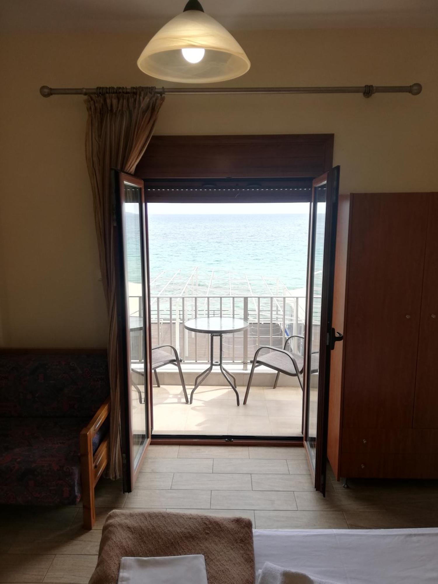 Diolkos Apartement ネア・ローダ エクステリア 写真